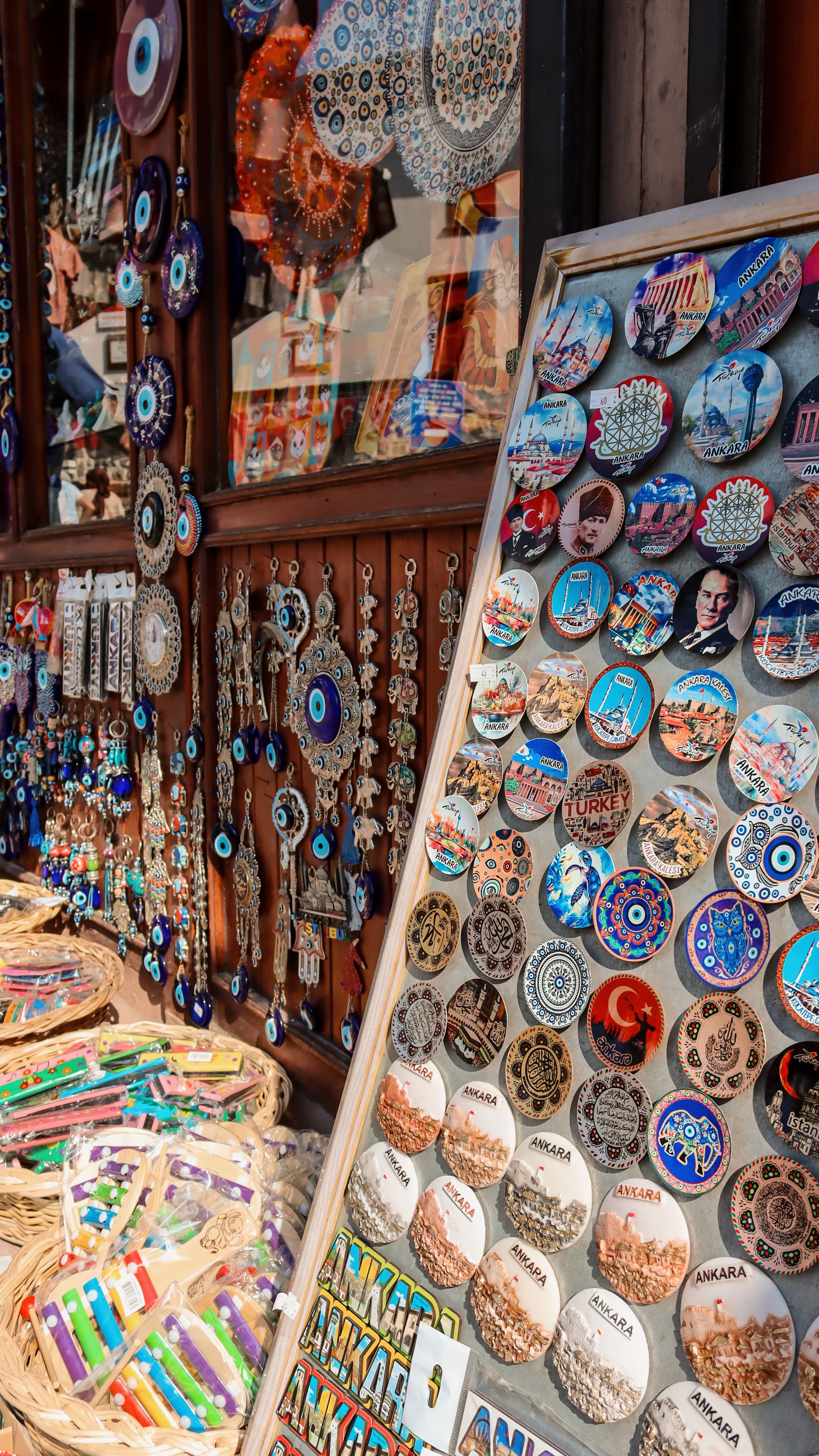 Custom souvenirs and keepsakes